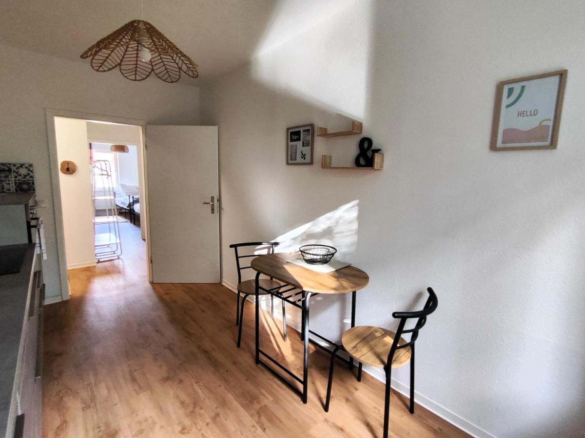 Bohnapartments Bechstein - Sehr Ruhig - 3 Schlafzimmer - Balkon - Gratis Stellplaetze- Wlan - Vollausstattung Neudietendorf 外观 照片